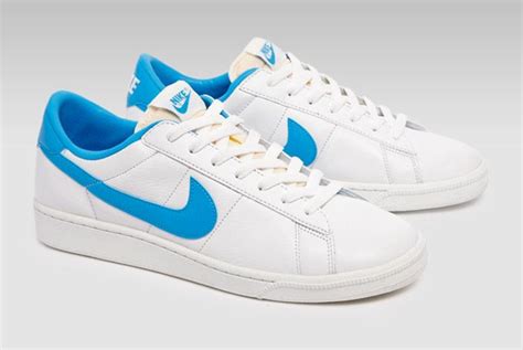 nike wimbledon tennis shoes.